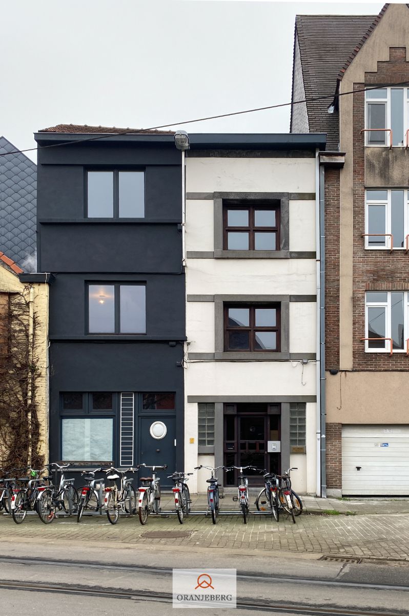 Praktijkruimte met woonst nabij Gravensteen foto 9
