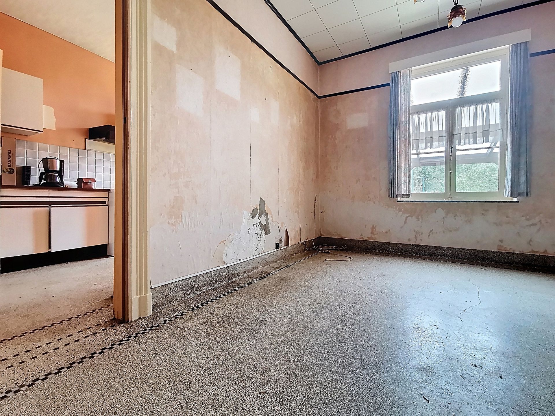 Mooi huis om te renoveren, vlakbij het Dumontplein. foto 6