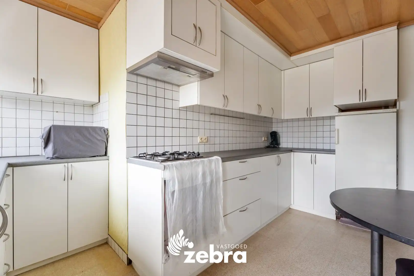 Gelijkvloers appartement met drie slaapkamers, tuin en garage te Tielt! foto 4