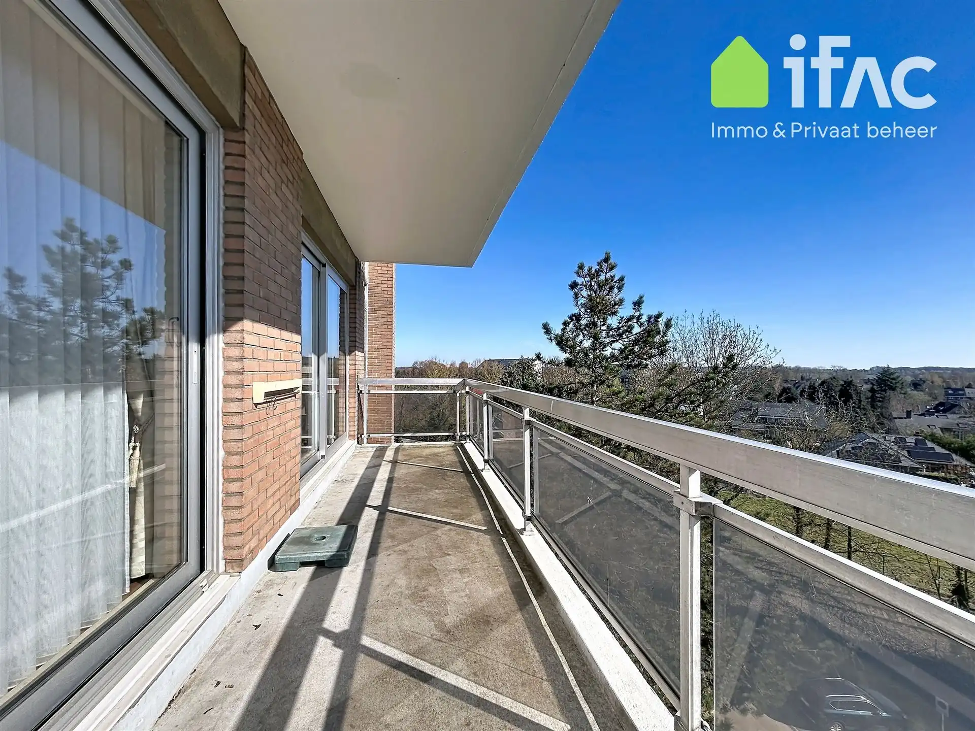 Ruim appartement met 3 slaap-, 2 badkamers en garagebox  foto 8