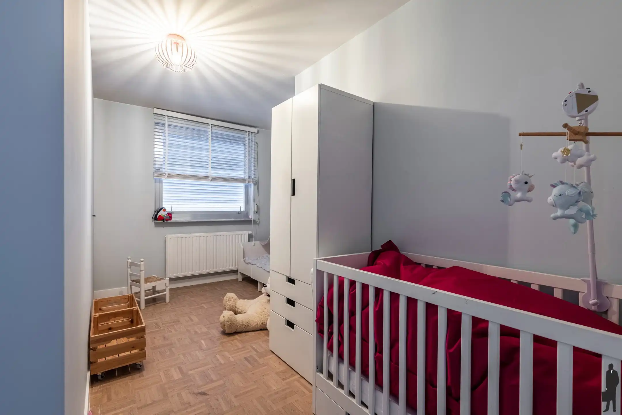 Woning met 4 slpk. op ca. 2.530m² grond met weids uitzicht! foto 11