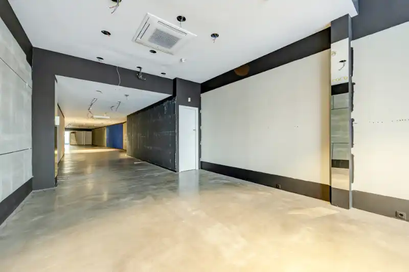 --- NIEUW --- Commercieel pand met bovenliggende woonstmogelijkheden op toplocatie! foto 14