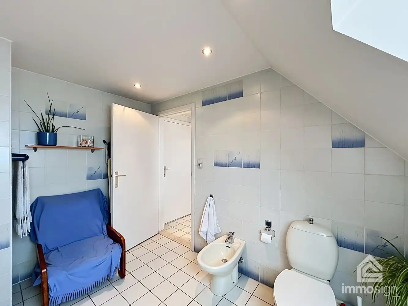 Statige woning met drie slaapkamers op prachtig perceel te Lozen! foto 38