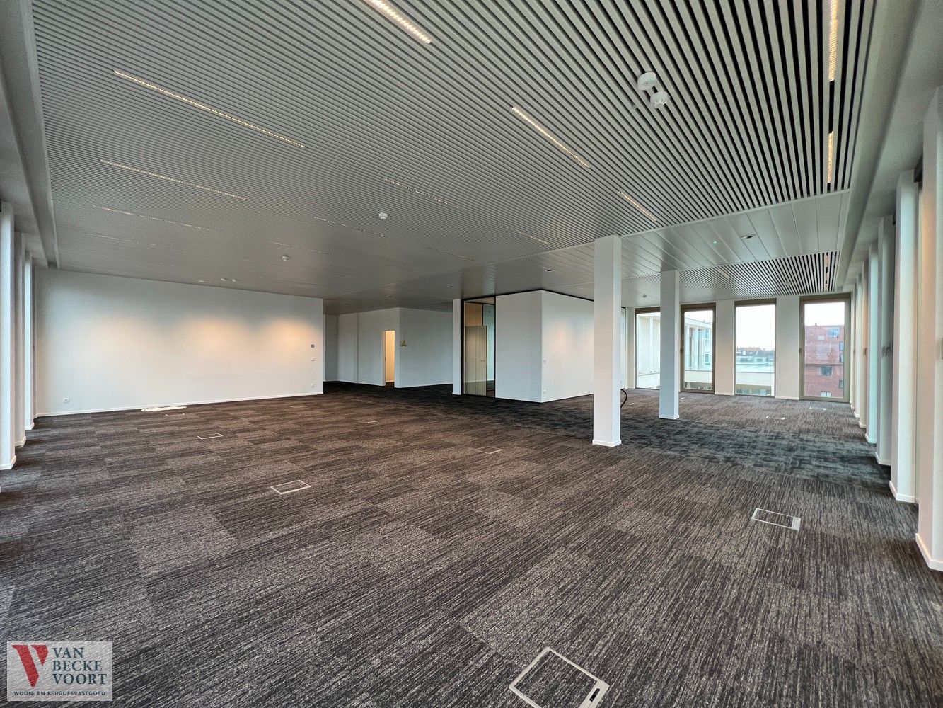 Kantoorruimte 417m² in nieuwbouwresidentie foto 3