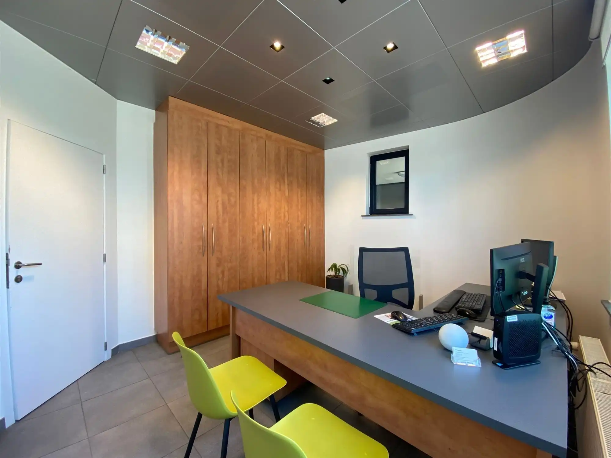 Commerciële ruimte met verschillende eenheden foto 16