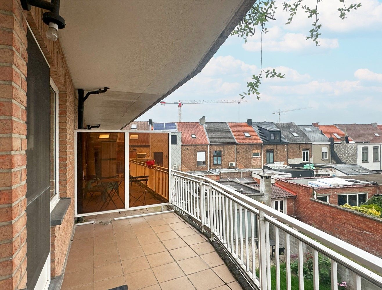 Appartement met 2 slaapkamers aan de vesten te Lier foto 12