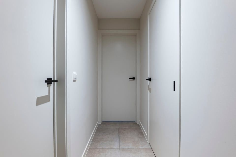 PRACHTIG NIEUWBOUWAPPARTEMENT MET 2 SLKS EN EEN STAANPLAATS IN HET LANDELIJKE HEERS foto 13