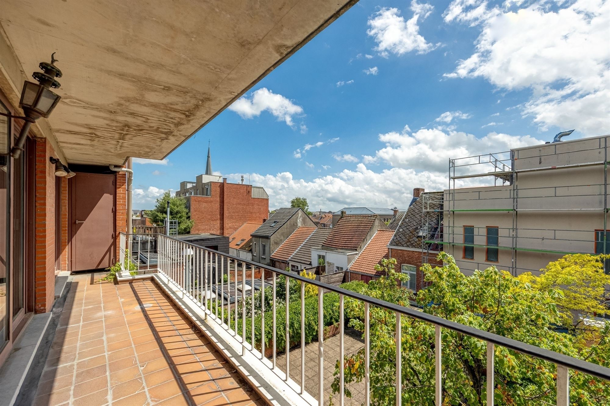 Recent gerenoveerd appartement met 3 slpkms foto 25