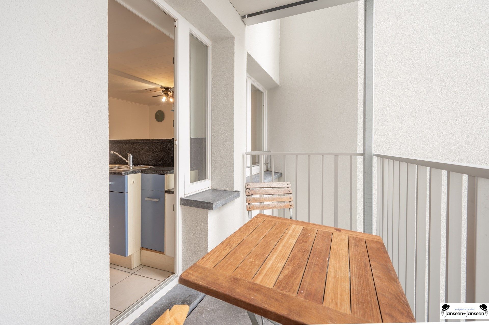 Ruim Instapklaar Appartement op de Zeedijk foto 20
