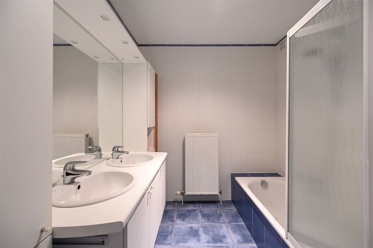 Prachtig duplex-appartement met 3 slaapkamers en garage foto 20