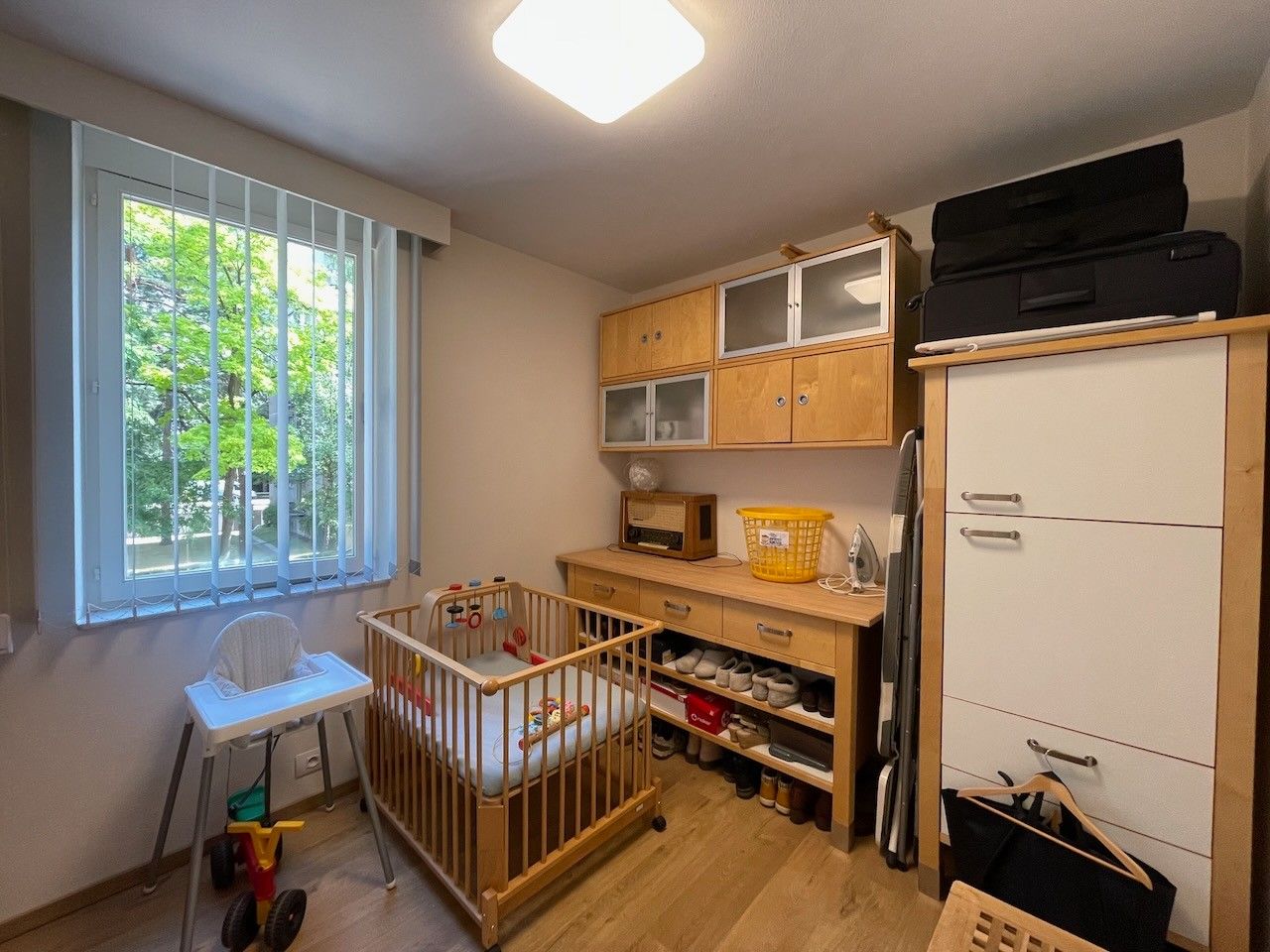 Genk, Weg naar As 119 bus 81: Instapklaar appartement met 3 slaapkamers, 2 terrassen (ZW & NW) in residentie Karekiet. foto 16