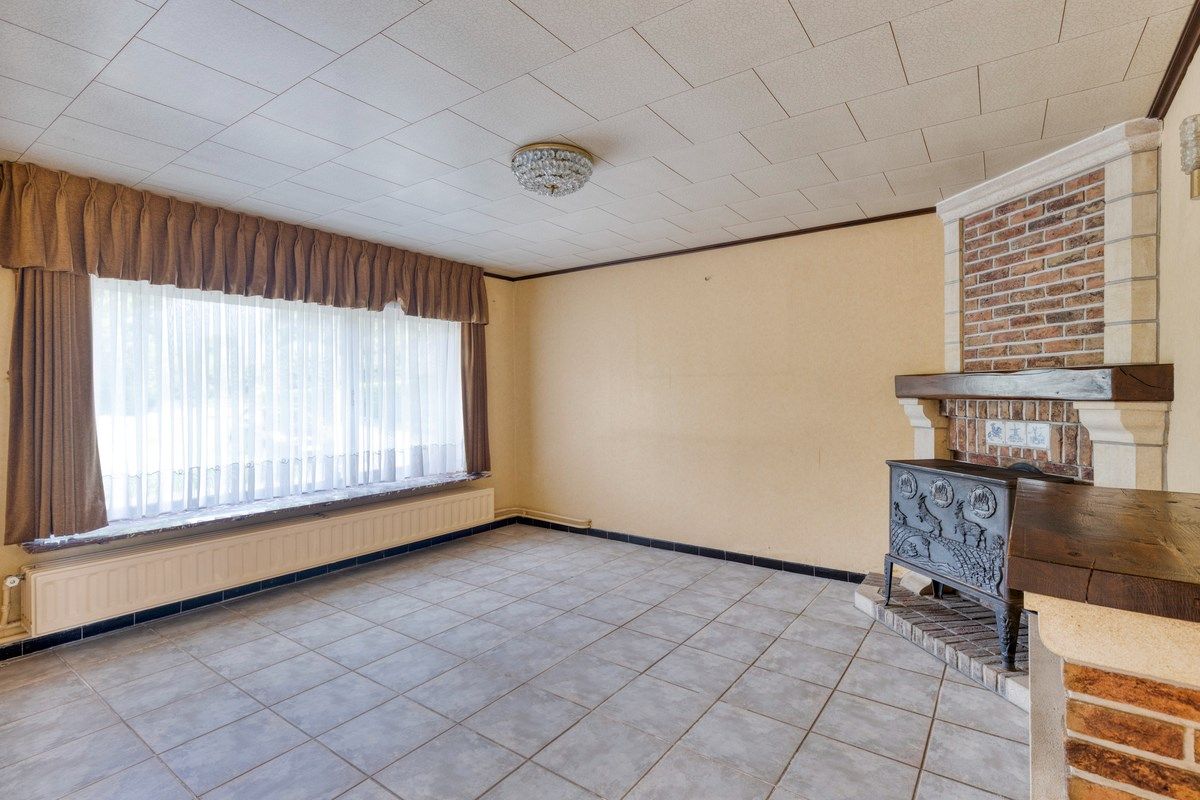 Woning met stallingen op perceel van 15 are of projectgrond foto 3