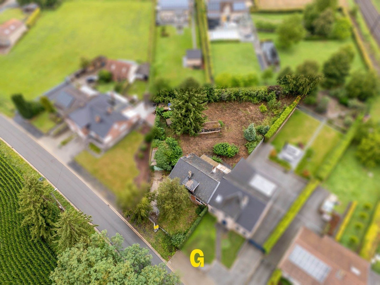 Grondig te renoveren halfvrijstaande woning met tuin op 15a 12ca in het landelijke Alt-Hoeselt foto 4