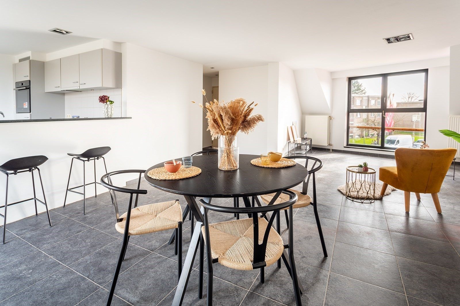 Duplex dakappartement met 3 slaapkamers en zonnig terras in Boechout foto 3