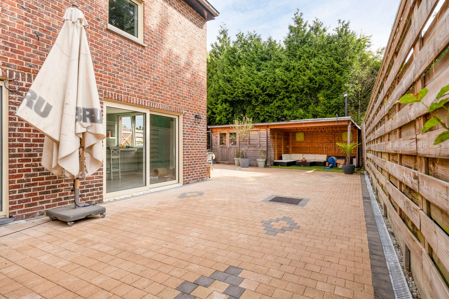 Volledig gerenoveerde, instapklare woning in groene omgeving foto 30