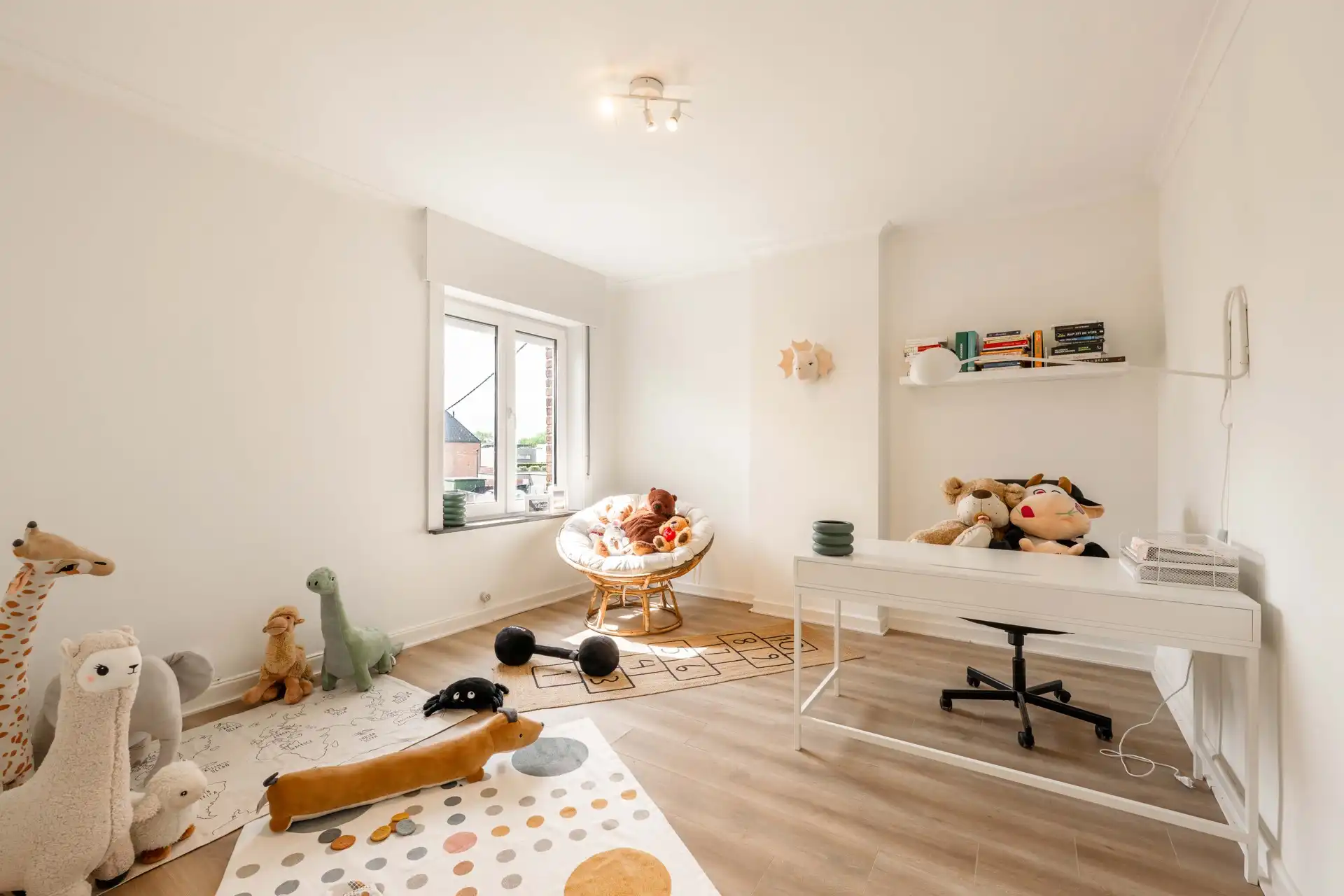 Karaktervolle herenwoning met tuin, garage en tal van mogelijkheden in hartje Vichte ✨ foto 14