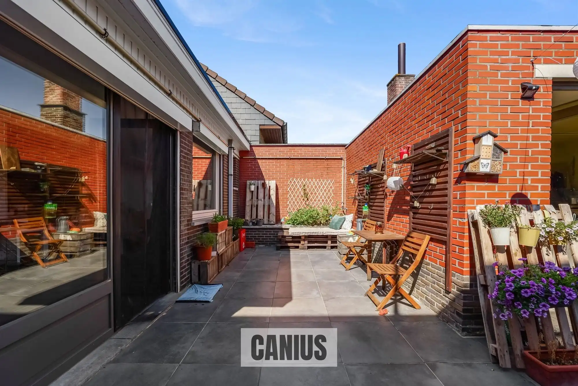 CHARMANTE, GERENOVEERDE WONING MET 2 SLPK foto 19