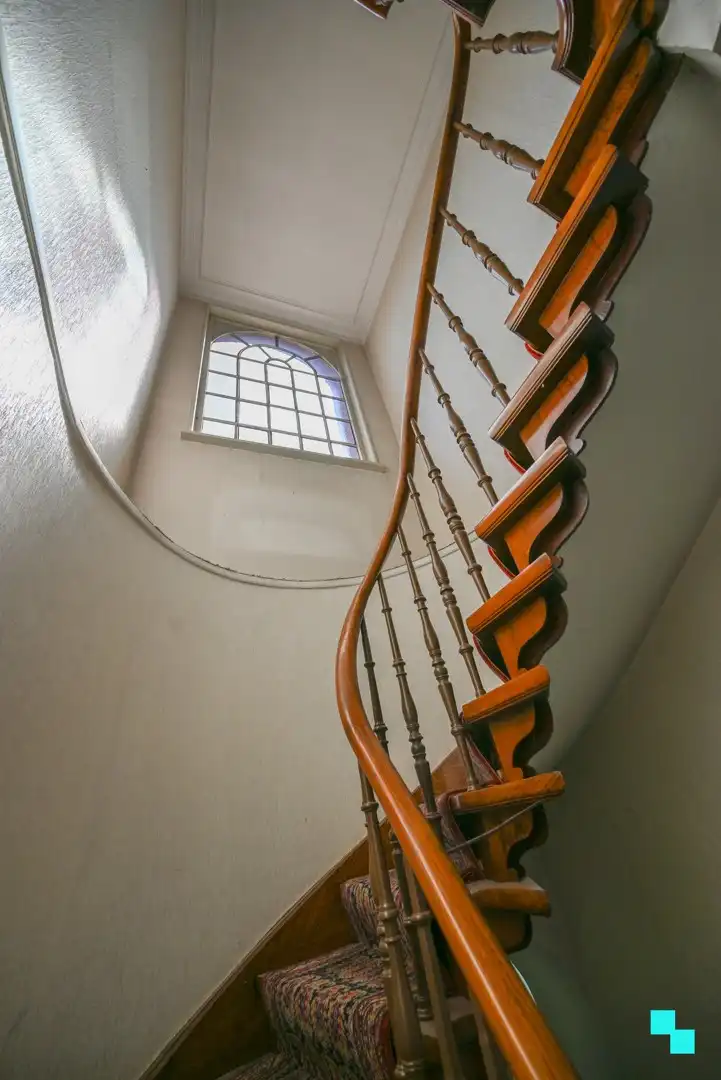 Karaktervolle voormalige pastorie met vier slaapkamers gelegen op een perceel van 1.605 m² foto 22