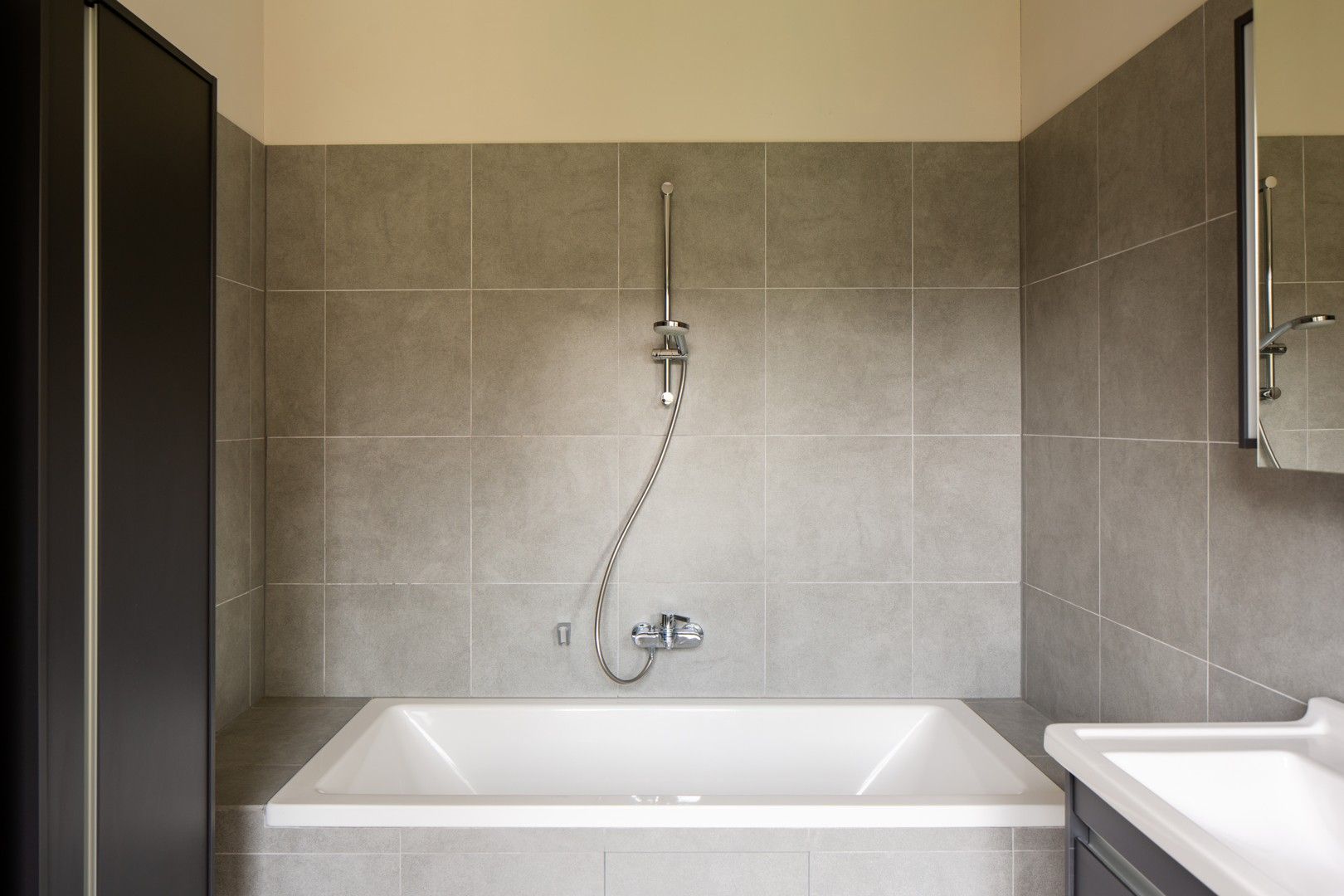 Erg ruim 3-slaapkamerappartement op prachtig kasteeldomein foto 9