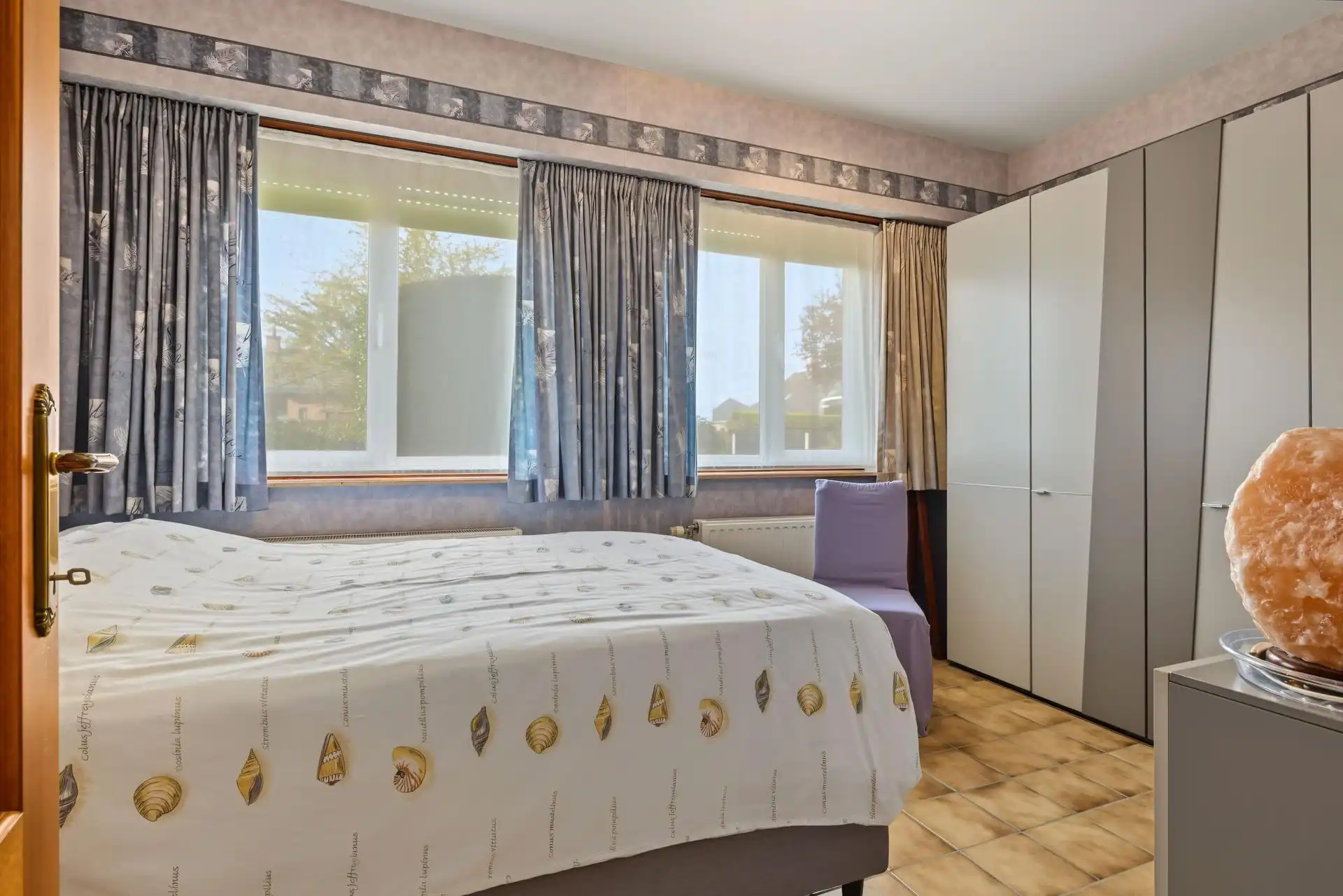 Ruim opgezette, landelijke woning mooie tuin op een perceel van ca. 3.028m² foto 11