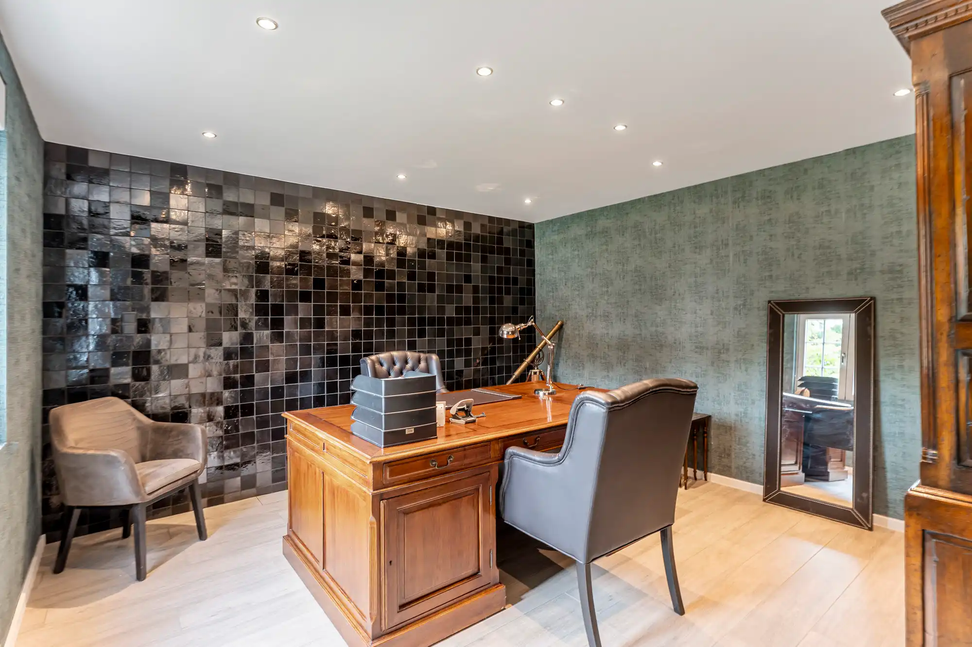 Stijlvolle, volledig gerenoveerde villa in een rustige, groene omgeving te Eksel foto 18