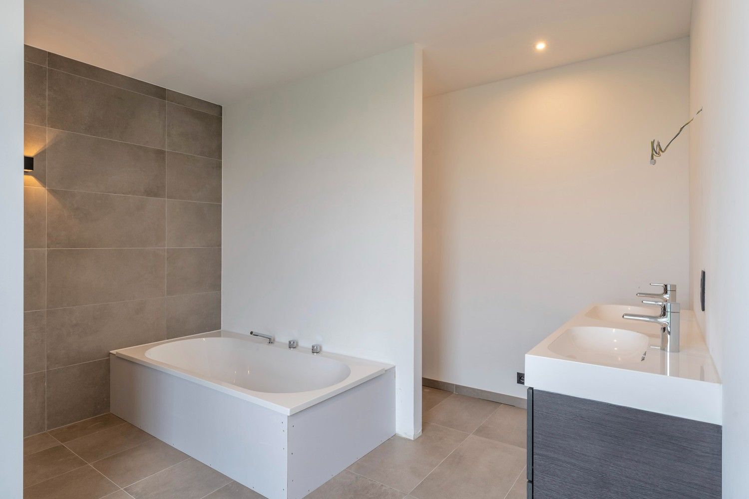 Exclusief appartement in de stadsrand van Sint-Truiden foto 13