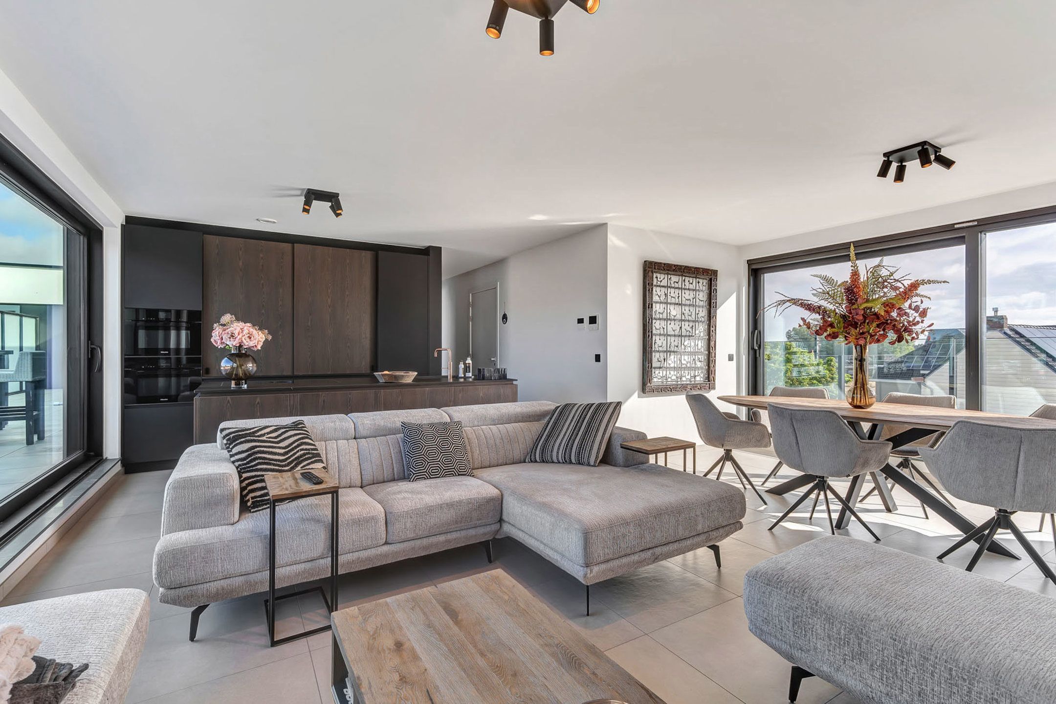 Exclusief penthouse met 3 slaapkamers in Burst  foto 2
