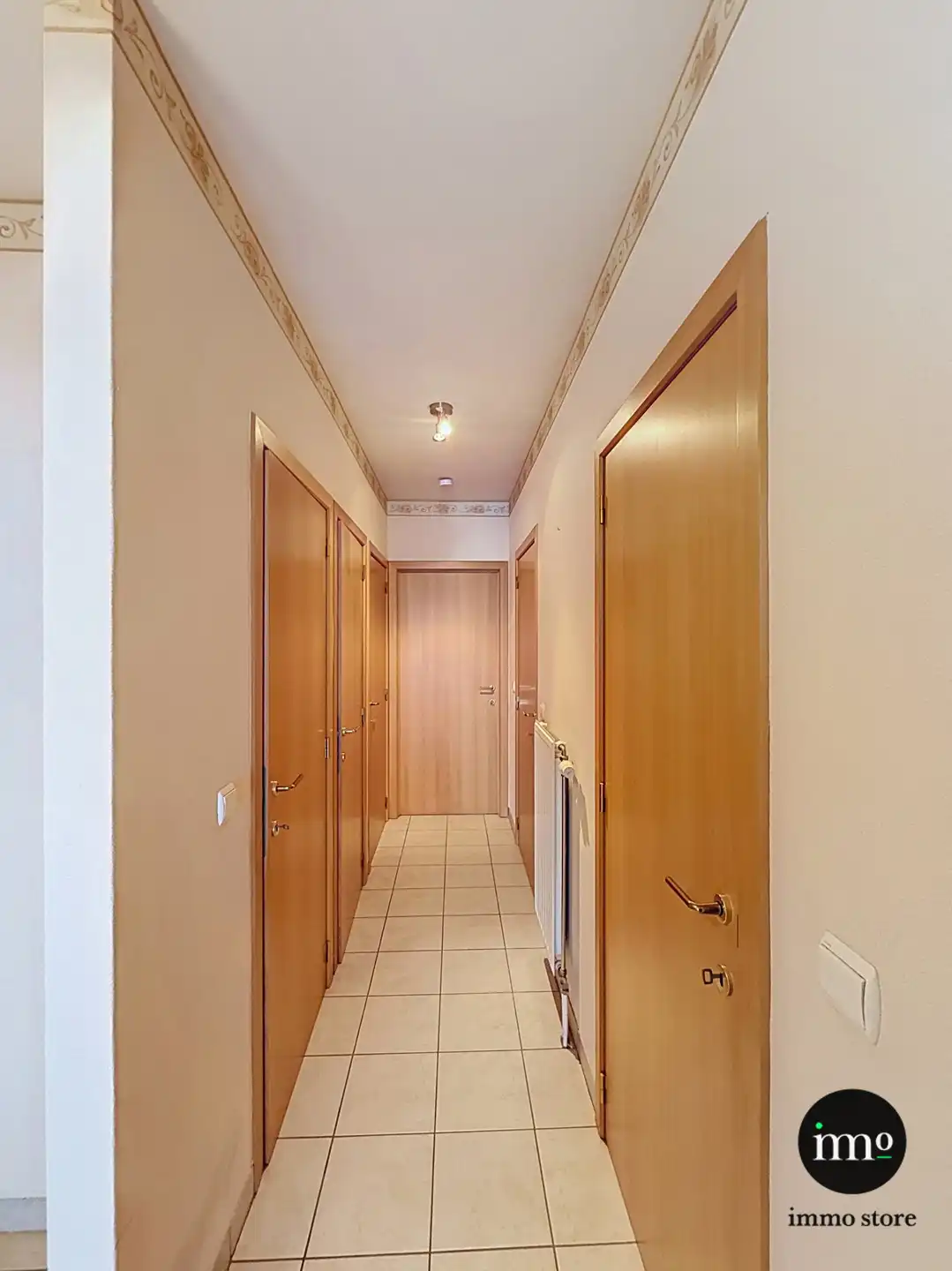 Appartement in Hartje Halle Met 2 slaapkamers en 2 terrassen! foto 3