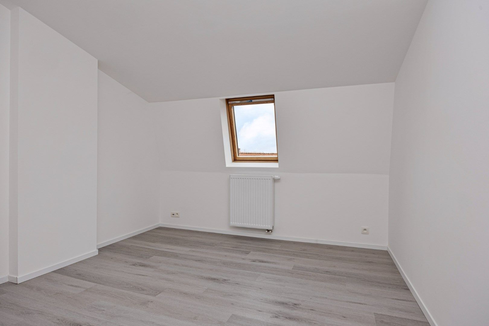 Gerenoveerde woning met 3 slaapkamers, stadstuin en garage! foto 17