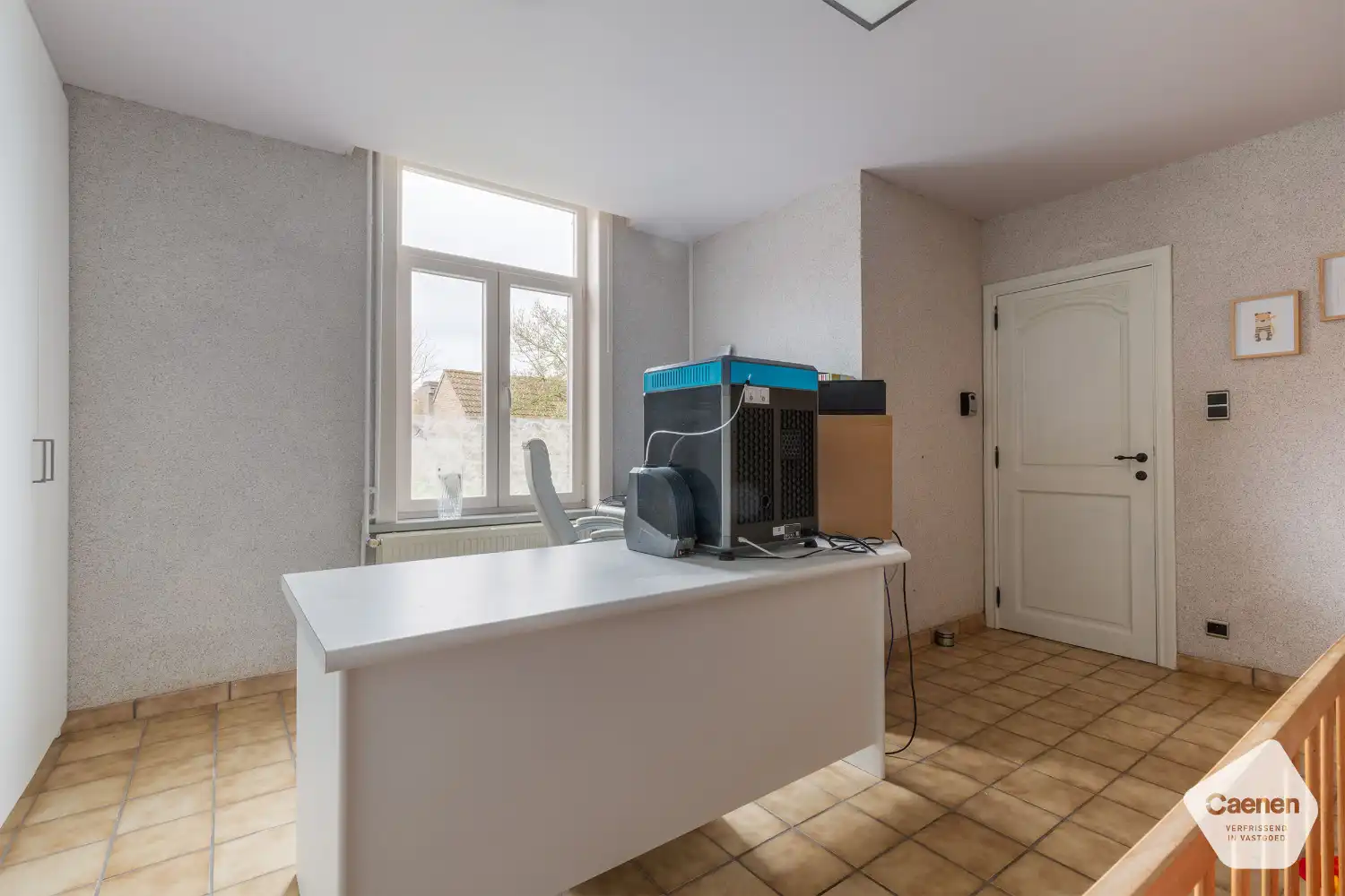 AUTHENTIEKE WONING op 3060&nbsp;m²&nbsp;in landelijke omgeving met 5 slaapkamers en 2 ruime bijgebouwen foto 11