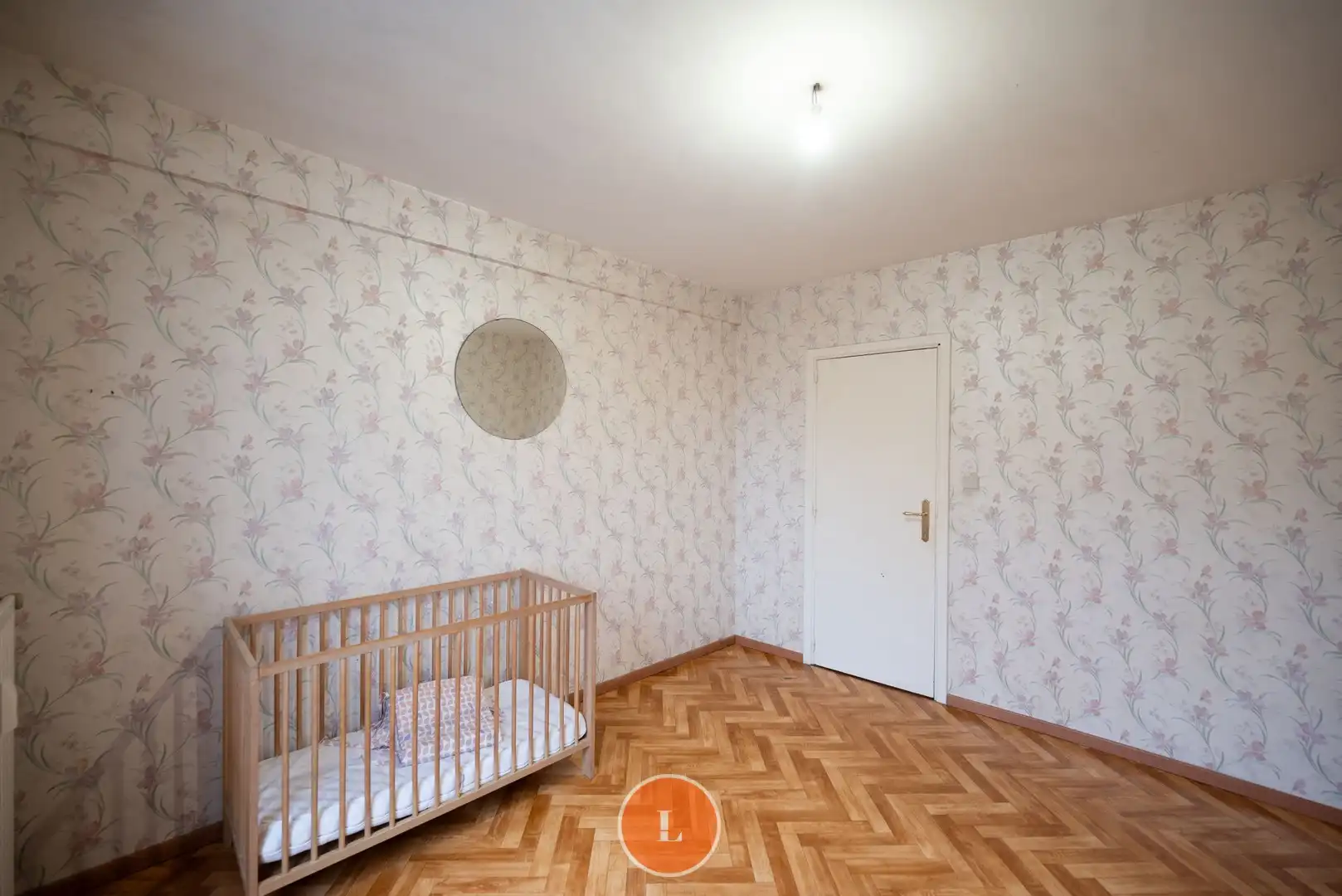 Op te frissen appartement te Kortrijk met 3 slaapkamers. foto 8