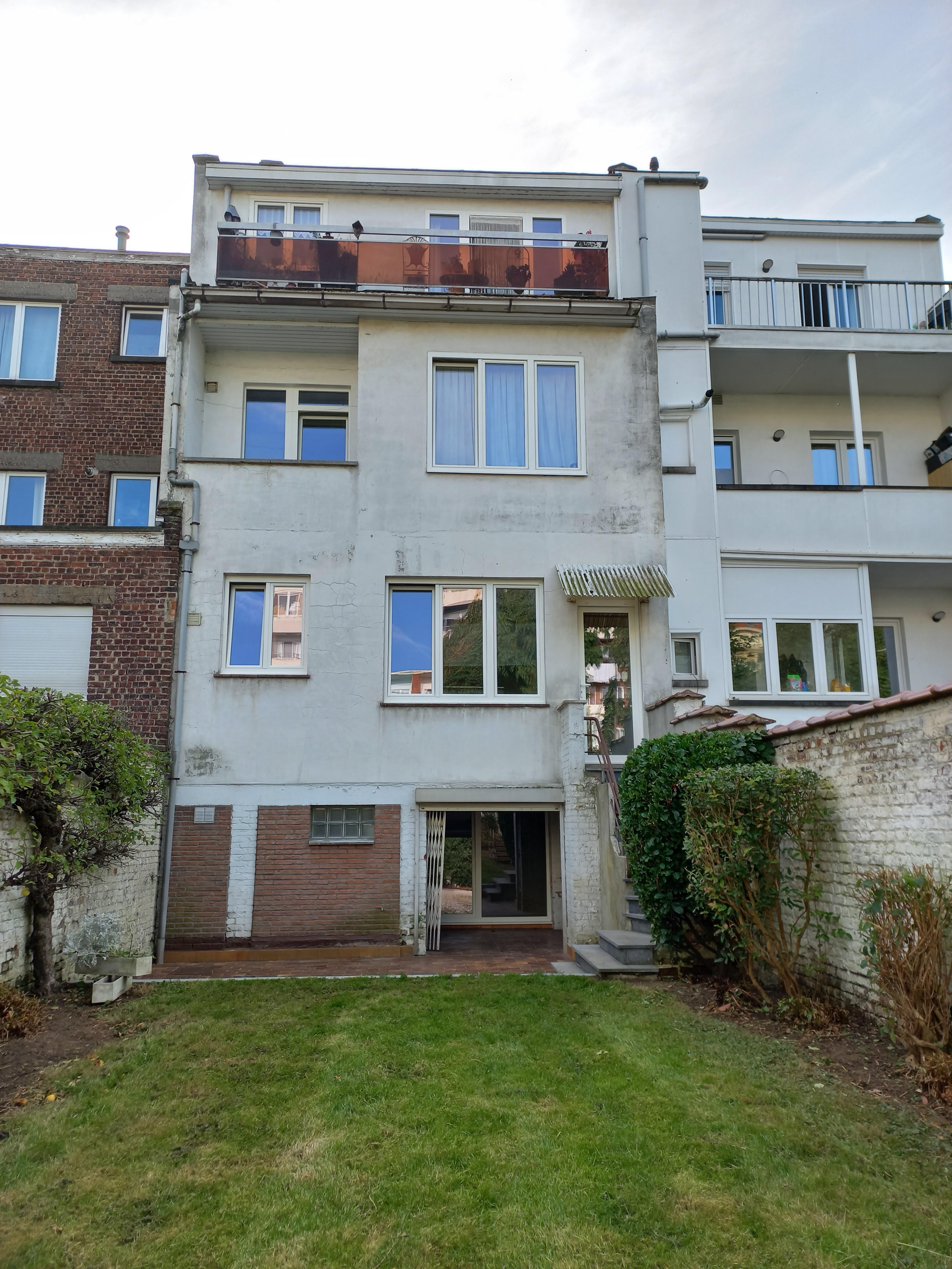 Opbrengstwoning met 3 appartementen  foto 3