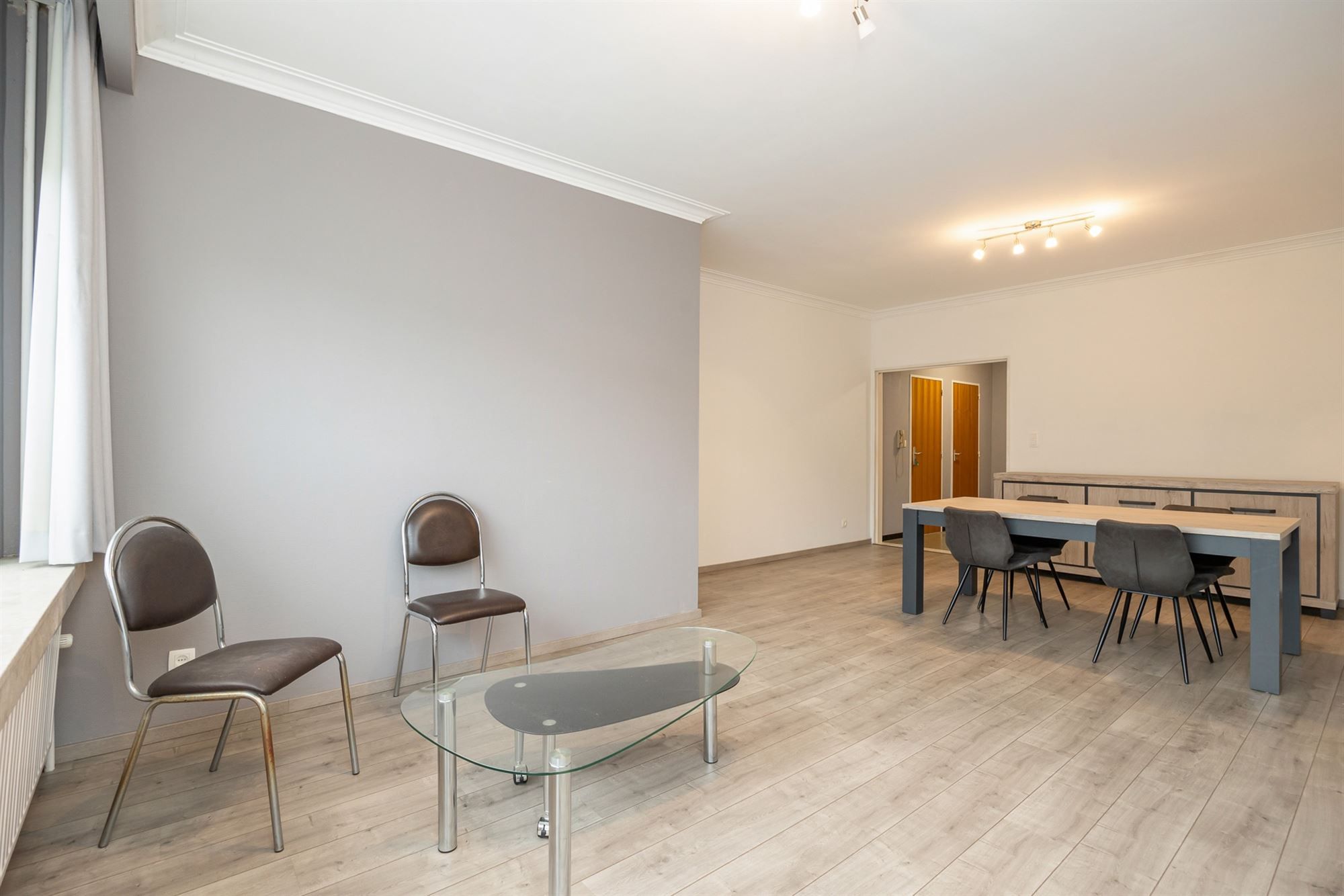 Ruim appartement met 2 slpk en 2 zonnige terrassen in Borsbeek! foto 5