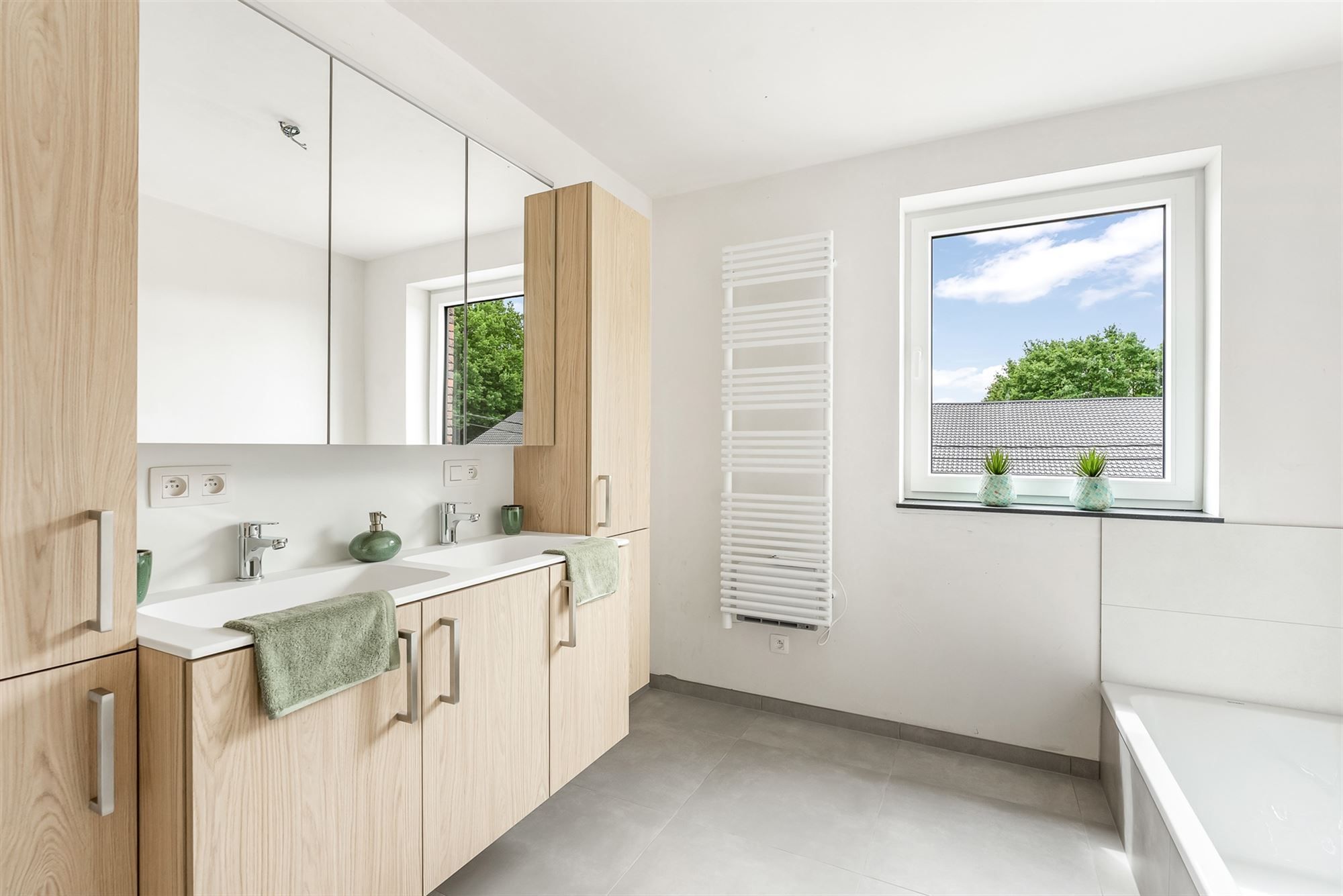 VOLLEDIG AFGEWERKTE NIEUWBOUWWONING IN DOODLOPENDE STRAAT foto 19