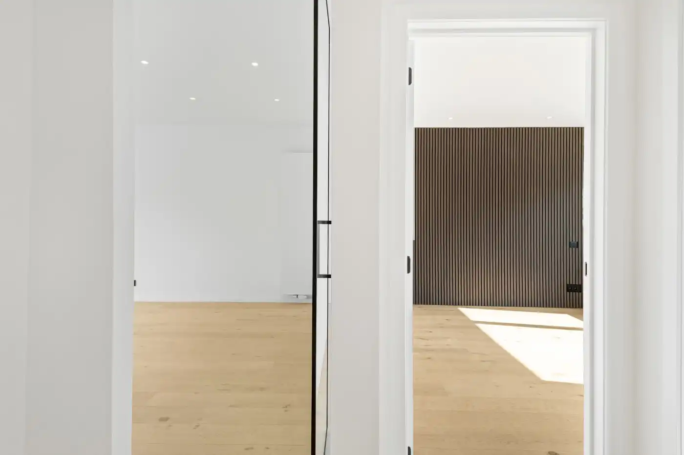 Instapklare, gerenoveerde laagbouwwoning met 2 slpk. en tuin foto 16