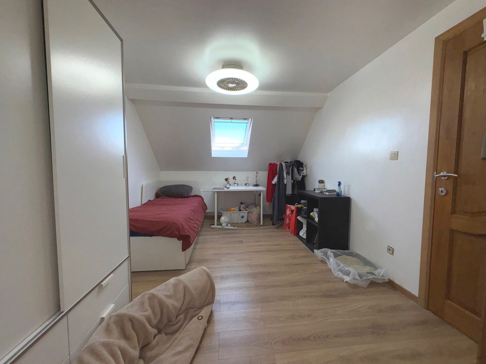 WSB-immo: Volledig gerenoveerde gezinswoning met stadstuin! foto 14