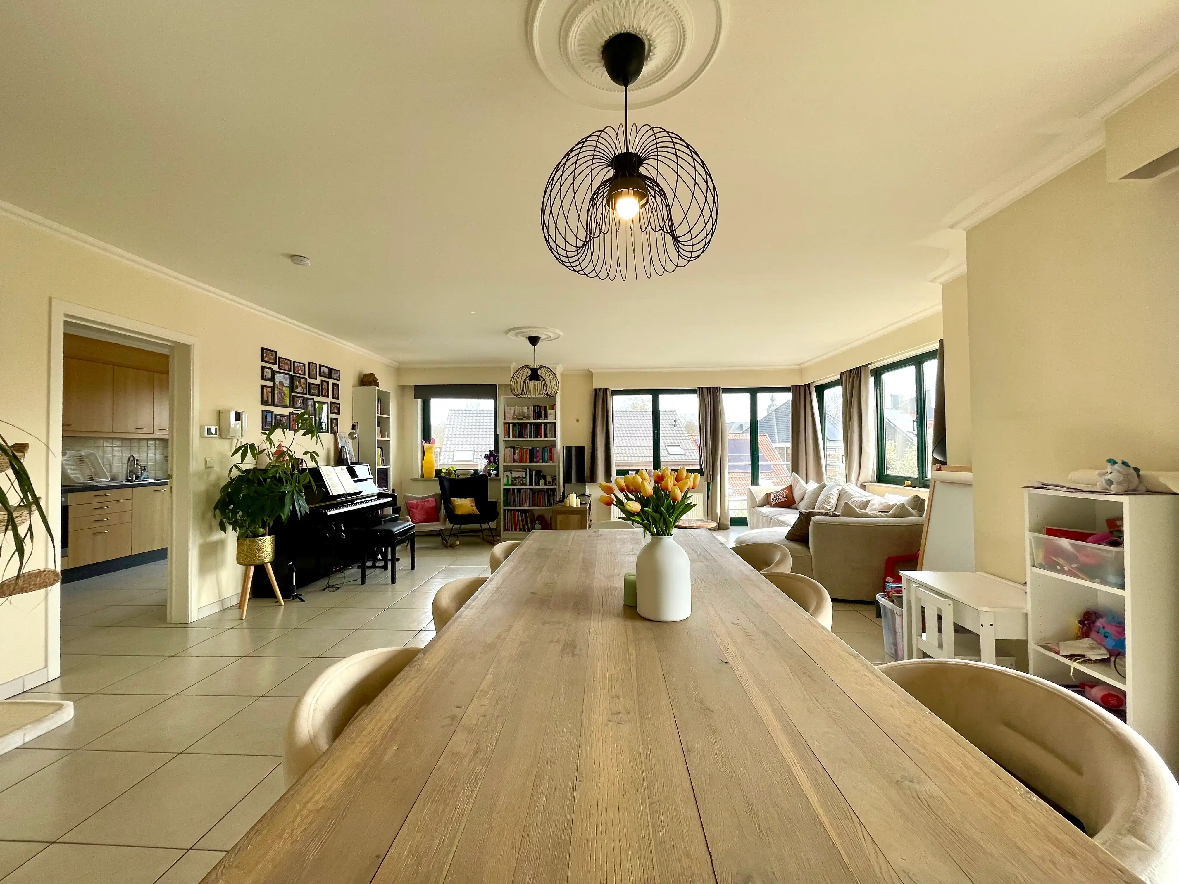 Instapklaar drieslaapkamer-appartement in centrum Evergem foto 3