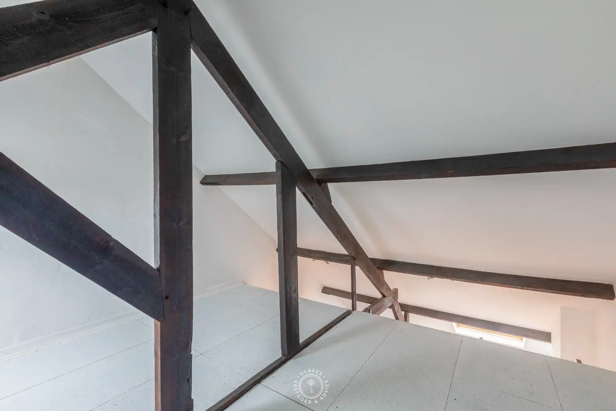 Fijne stadswoning met industriële look op wandelafstand van het station foto 11