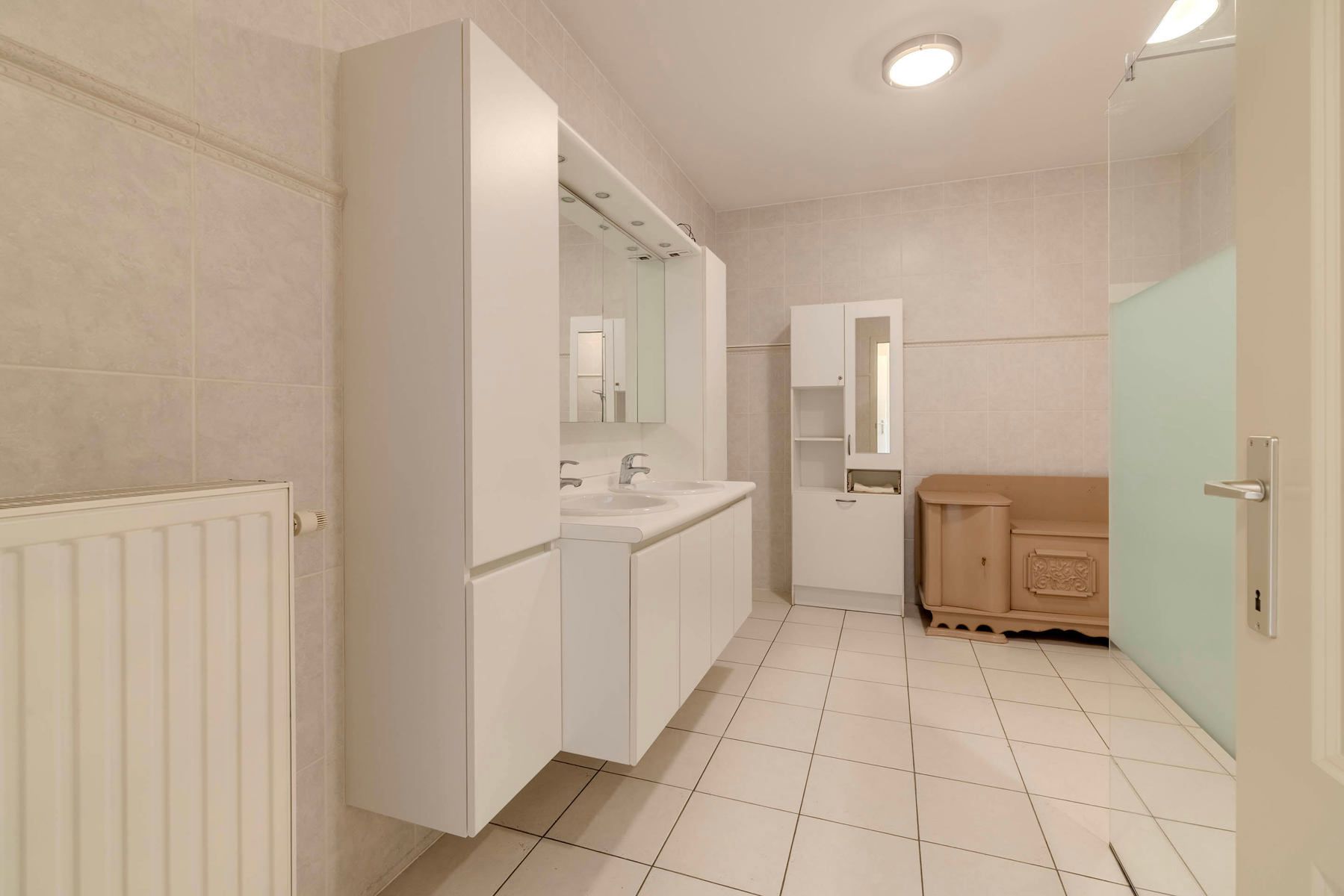 GLV app (132m²) met 2slpk, terras, garagebox en kelder foto 14