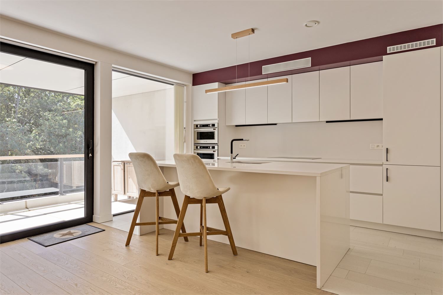 LUXUEUZE PENTHOUSE MET GARAGE TE DIEST! foto 10