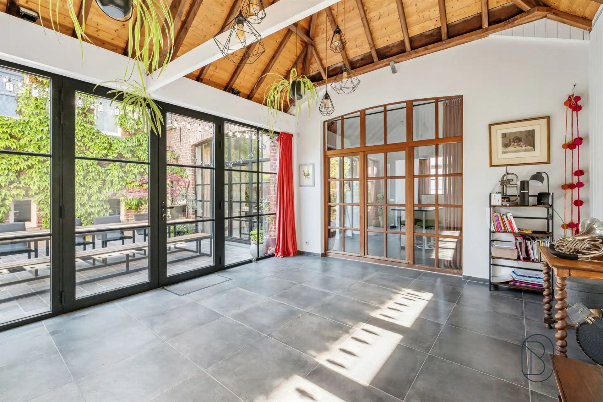 Karaktervolle herenwoning + kantoor en extra nieuwbouwwoning foto 15