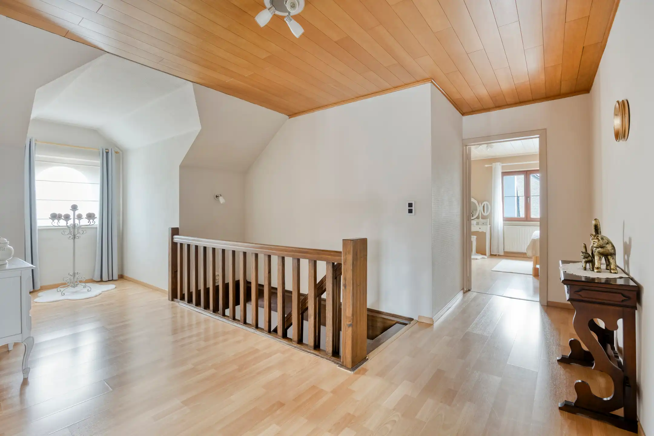Instapklare vrijstaande woning op ruim perceel foto 11