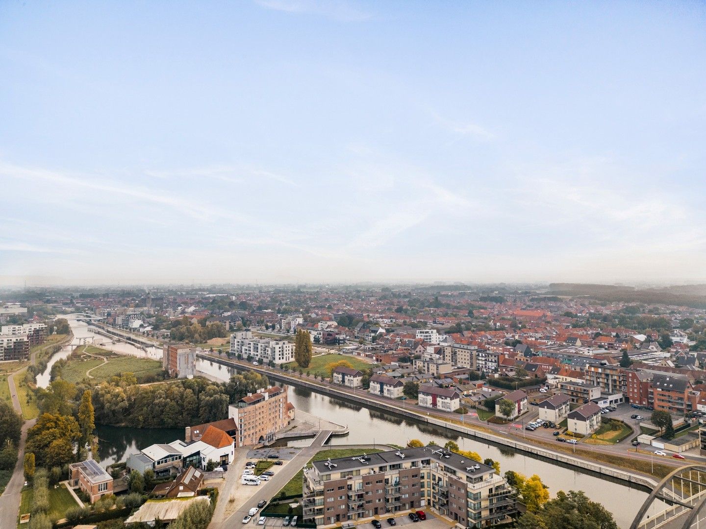 Exclusief wonen in deze energiezuinige (EPC: 139 kWh/m²/jaar), instapklare én asbestveilige penthouse foto 20