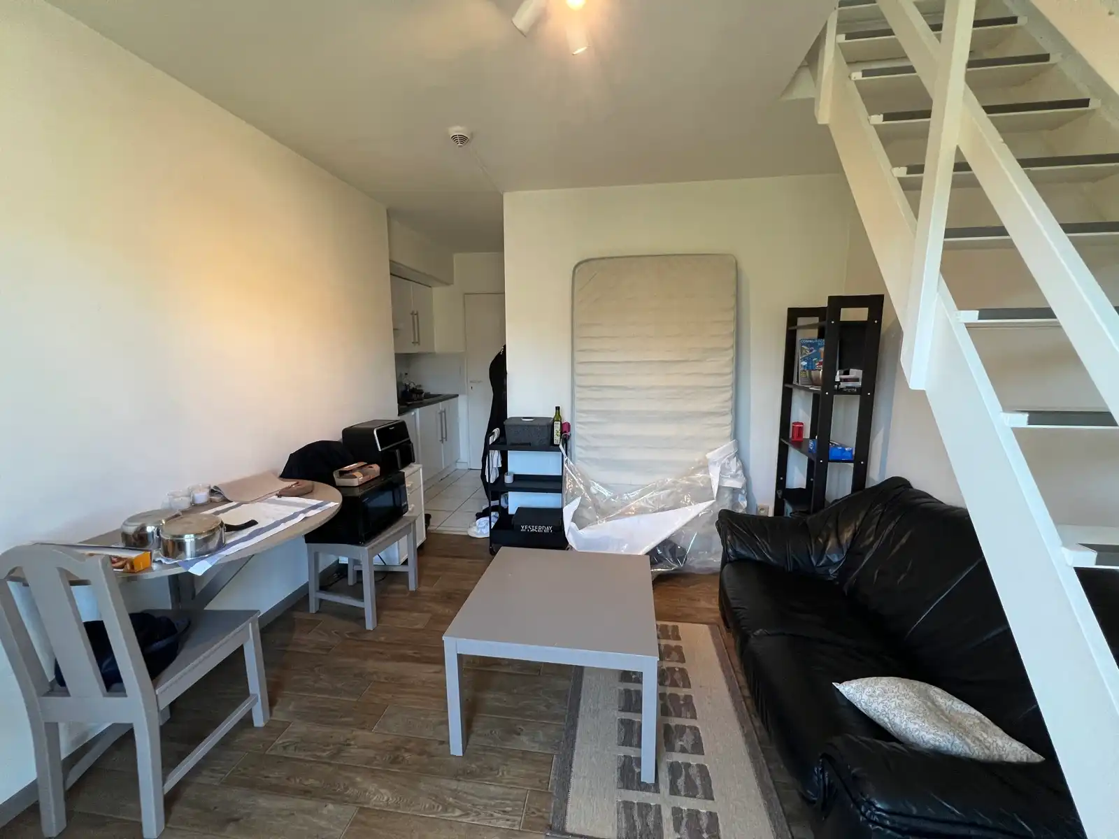  Ruime, gemeubelde duplex-studentenkamer te huur foto 2