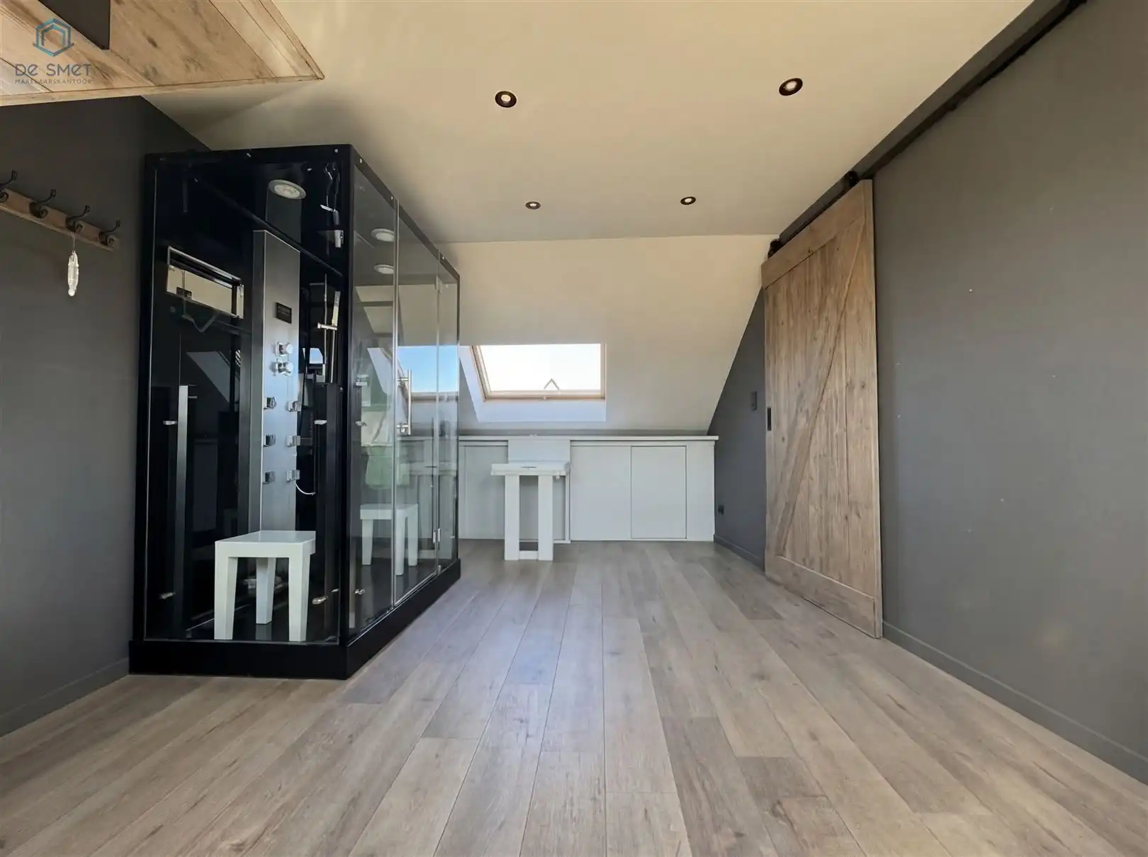 Instapklare woning met 3 slaapkamers, tuin en garage nabij centrum Zottegem foto 13