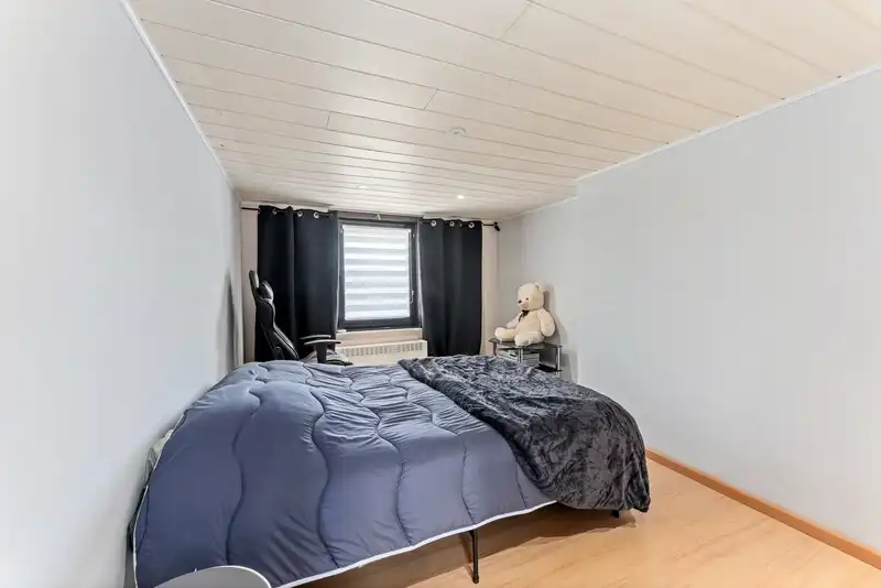 Ruime gezinswoning met 5 slaapkamers, handelsruimte en tal van mogelijkheden in het centrum van Kachtem foto 13