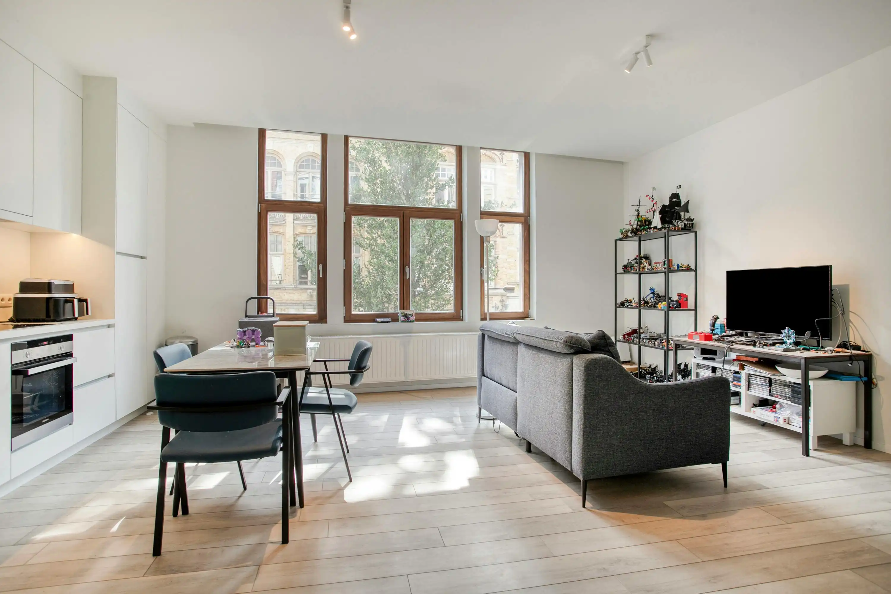 Appartement (energielabel A) met één slaapkamer en terras in Ieper centrum  foto 3