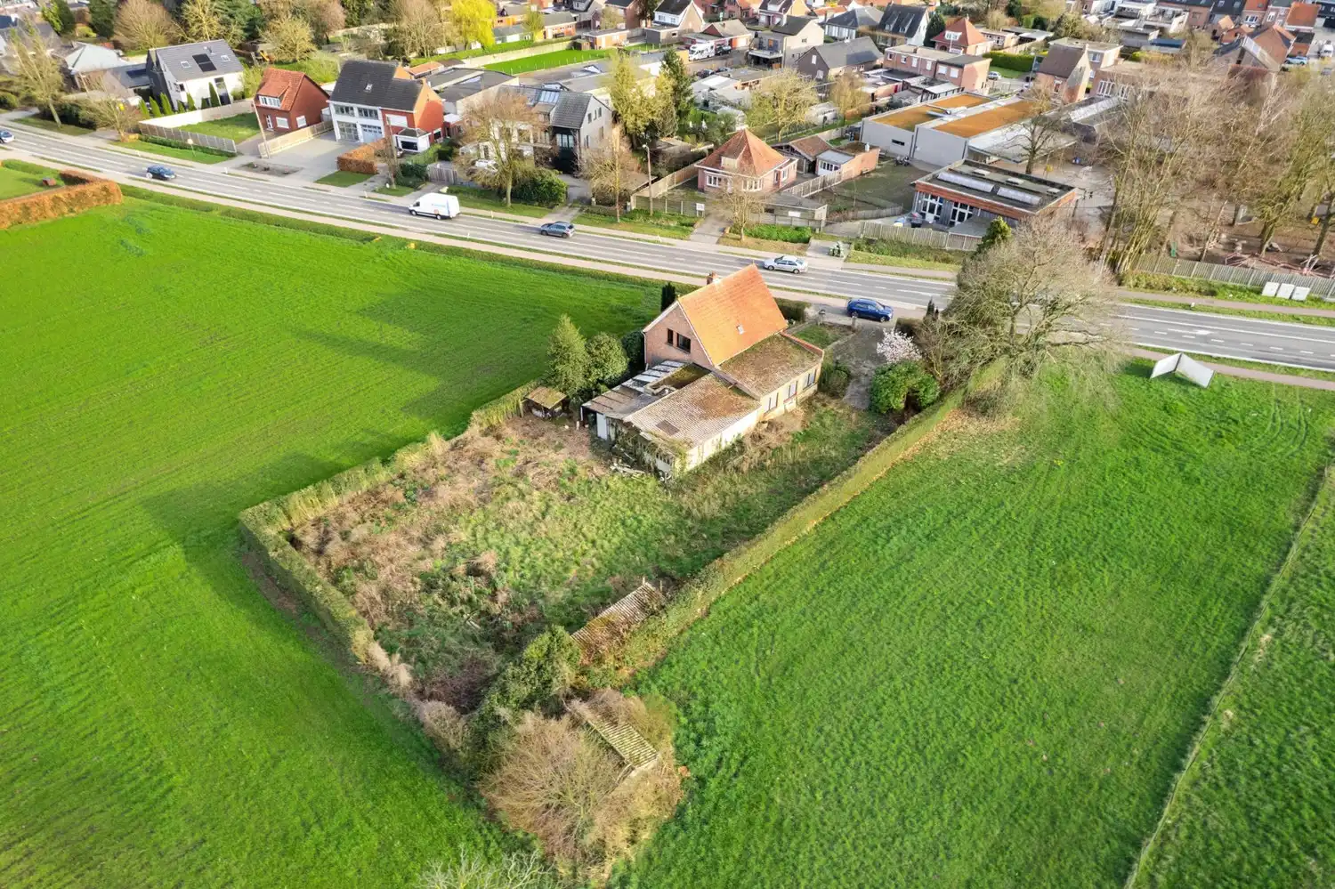 TE RENOVEREN WONING OMGEVEN DOOR AGRARISCH GEBIED! foto 6