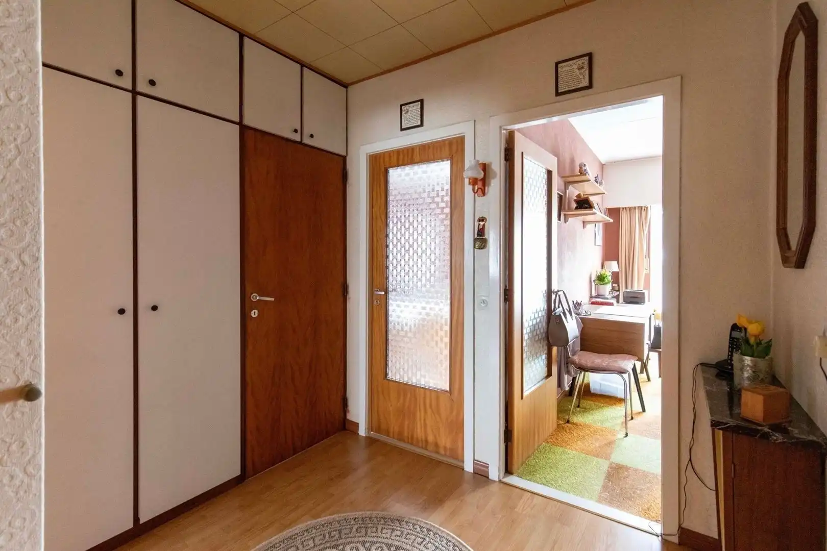 Gelijkvloersappartement met naastgelegen garage foto 8