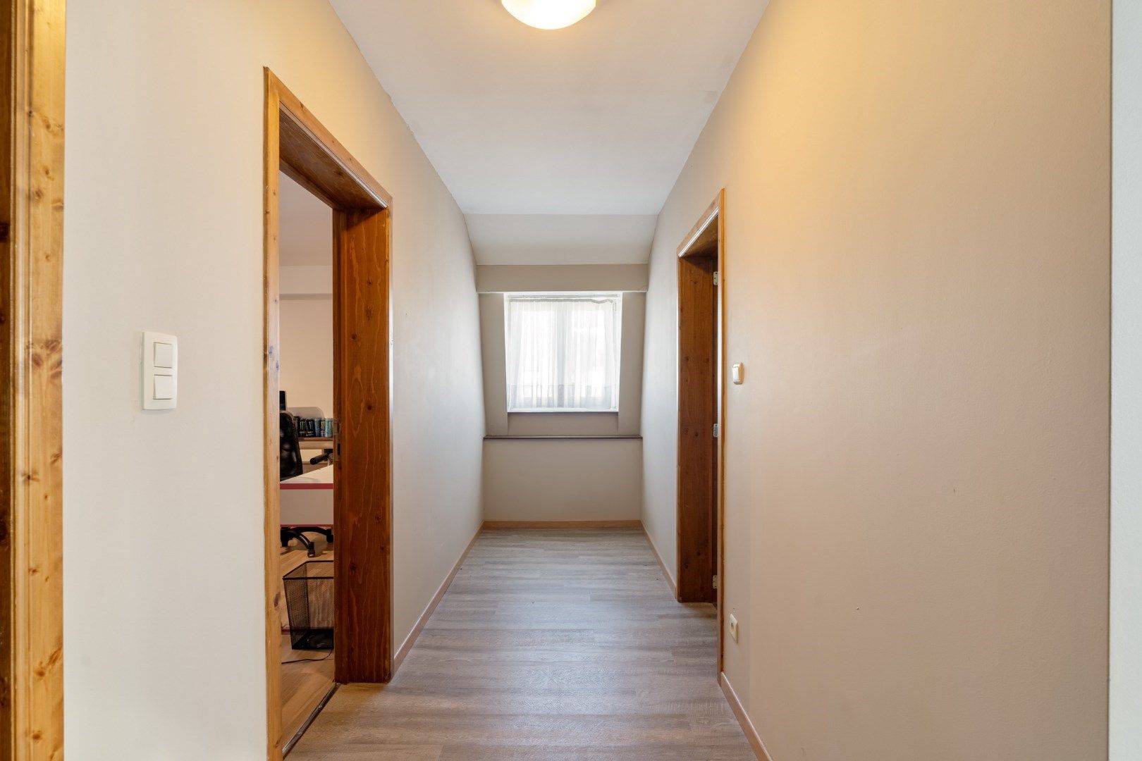 Duplexappartement (189 m²) met overdekt terras en garage in een statige herenwoning in het centrum van Hoeselt foto 15